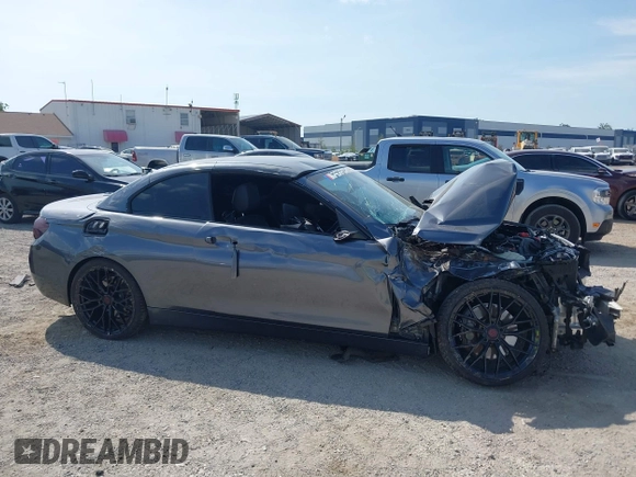 2015 BMW 4 Series 435i с VIN WBA3T3C58FP738221, выставлен на аукционе IAAI как лот 42325858 с пробегом 87 596 миль миль и . История ставок и продаж доступна на DreamBid. Изображение 13.