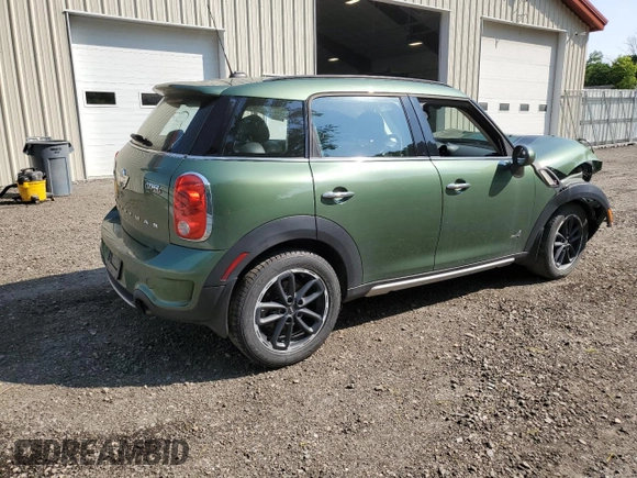 2015 MINI Countryman S with VIN WMWZC5C53FWP49039, listed as a Copart auction lot 60200335 with Not provided miles and Salvage title. Bid and sale history available at DreamBid. Image 3.