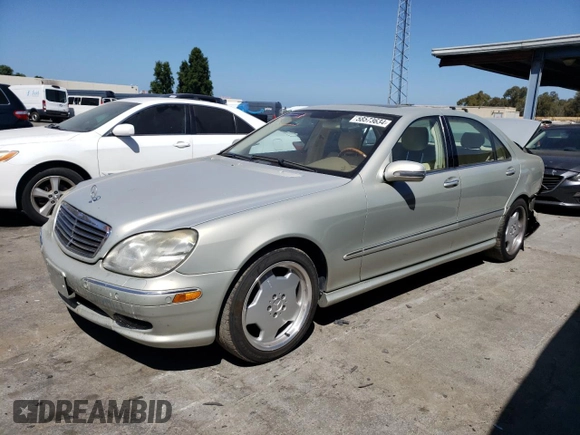 2000 Mercedes-Benz S-Class with VIN WDBNG75J1YA123323, listed as a Copart auction lot 58573634 with 202,708 mi miles and Salvage Title. Bid and sale history available at carsss.com. Image 1.