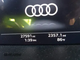 2022 Audi e-tron Premium z VIN WA1AAAGE4NB020119, wystawiony jako IAAI lot #41830433 z przebiegiem 27 591 mil mil oraz . Historia ofert i sprzedaży dostępna na DreamBid. Obrazek 16.