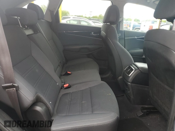 2016 Kia Sorento LX z VIN 5XYPGDA58GG178142, wystawiony jako Copart lot #58348045 z przebiegiem 126 497 mil mil oraz Czysty tytuł • Clean title. Historia ofert i sprzedaży dostępna na DreamBid. Obrazek 10.