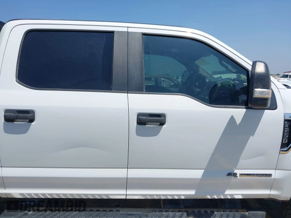 2017 Ford F-250 Lariat with VIN 1FT7W2BT2HEE85692, listed as a IAAI auction lot 42325993 with 211,296 mi miles and . Bid and sale history available at DreamBid. Image 14.