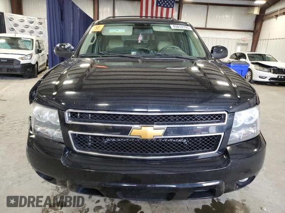 2014 Chevrolet Suburban LT with VIN 1GNSCJE01ER203892, listed as a Copart auction lot 45012795 with 183,901 mi miles and Salvage Title. Bid and sale history available at carsss.com. Image 5.