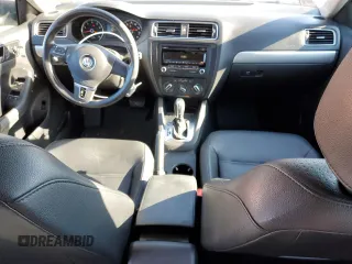 2014 Volkswagen Jetta Sedan SE with VIN 3VWD17AJ7EM256152, listed as a Copart auction lot 88283775 with 105,702 mi miles and Clean Title. Bid and sale history available at carsss.com. Image 8.