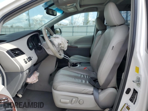 2011 Toyota Sienna XLE with VIN 5TDDK3DC1BS010411, listed as a Copart auction lot 51213065 with 174,214 mi miles and Salvage title. Bid and sale history available at DreamBid. Image 7.
