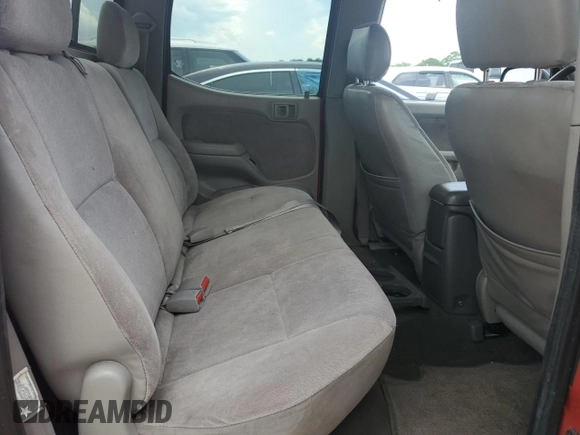 2001 Toyota Tacoma PreRunner z VIN 5TEGN92N11Z767936, wystawiony jako Copart lot #55452935 z przebiegiem 301 314 mil mil oraz Szkoda całkowita • Salvage title. Historia ofert i sprzedaży dostępna na DreamBid. Obrazek 10.