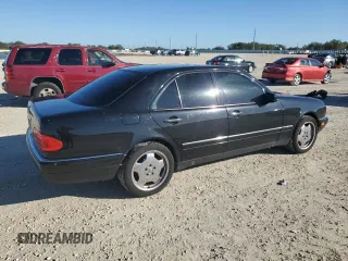 1998 Mercedes-Benz E-Class with VIN WDBJF65F3WA663759, listed as a Copart auction lot 84286624 with 181,447 mi miles and Clean Title. Bid and sale history available at carsss.com. Image 3.