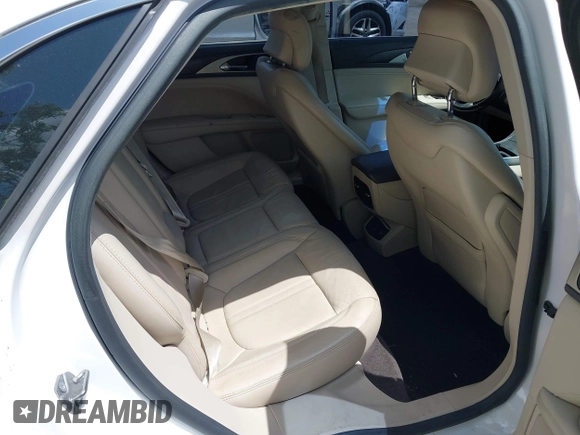 2017 Lincoln MKZ Select z VIN 3LN6L5C98HR607862, wystawiony jako IAAI lot #42072856 z przebiegiem 37 357 mil mil oraz . Historia ofert i sprzedaży dostępna na DreamBid. Obrazek 8.