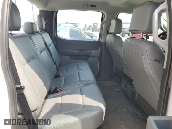 2022 Ford F-150 XL z VIN 1FTFW1E82NFA52487, wystawiony jako Copart lot #51443685 z przebiegiem 33 188 mil mil oraz Szkoda całkowita • Salvage title. Historia ofert i sprzedaży dostępna na DreamBid. Obrazek 10.
