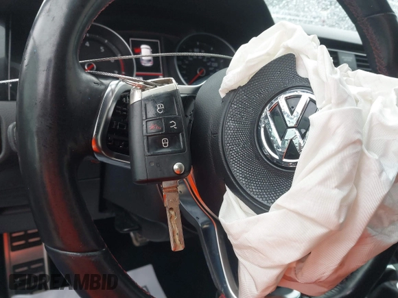 2017 Volkswagen Golf GTI S with VIN 3VW5T7AU3HM069990, listed as a IAAI auction lot 41554093 with 88,216 mi miles. Bid and sale history available at carsss.com. Image 11.