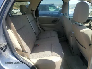 2005 Ford Escape XLT with VIN 1FMCU93105KA43061, listed as a Copart auction lot 62324555 with 121,517 mi miles and Salvage title. Bid and sale history available at DreamBid. Image 10.
