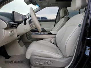 2023 Genesis GV60 Advanced z VIN KMUKCDTC9PU014539, wystawiony jako Copart lot #81962093 z przebiegiem 6473 mil mil oraz . Historia ofert i sprzedaży dostępna na DreamBid. Obrazek 7.