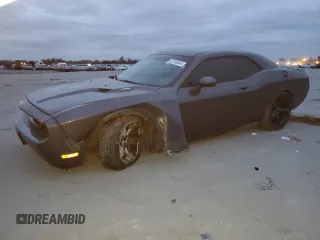 2014 Dodge Challenger R/T Plus z VIN 2C3CDYBT5EH160826, wystawiony jako Copart lot #82748844 z przebiegiem 160 152 mil mil oraz Szkoda całkowita • Salvage title. Historia ofert i sprzedaży dostępna na DreamBid. Obrazek 1.