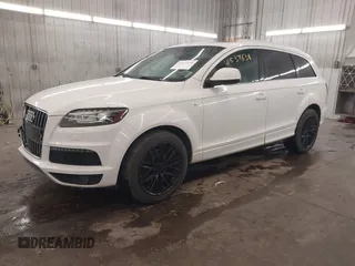 2011 Audi Q7 3.0L TDI Prestige with VIN WA1WMAFE1BD002840, listed as a IAAI auction lot 41537638 with 196,088 mi miles. Bid and sale history available at carsss.com. Image 19.
