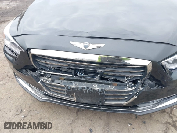 2018 Genesis G90 3.3T Premium with VIN KMHG34JA7JU041008, listed as a IAAI auction lot 41719369 with 146,874 mi miles. Bid and sale history available at carsss.com. Image 6.