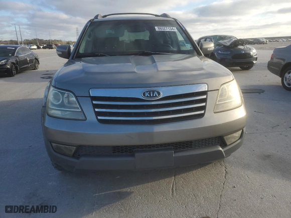 2009 Kia Borrego EX with VIN KNDJJ742995026585, listed as a Copart auction lot 86527134 with 203,848 mi miles and Clean Title. Bid and sale history available at carsss.com. Image 5.
