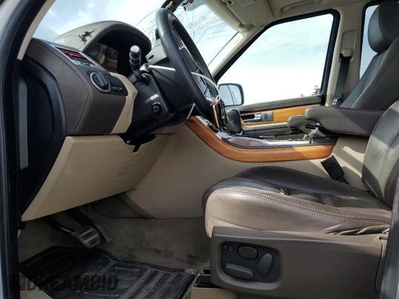 2013 Land Rover Range Rover Sport SC with VIN SALSH2E48DA805357, listed as a Copart auction lot 61938275 with Not provided miles and Salvage title. Bid and sale history available at DreamBid. Image 7.