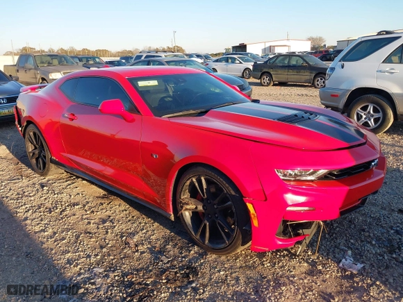 2021 Chevrolet Camaro 2SS with VIN 1G1FH1R7XM0101957, listed as a IAAI auction lot 41251927 with 52,162 mi miles. Bid and sale history available at carsss.com. Image 1.