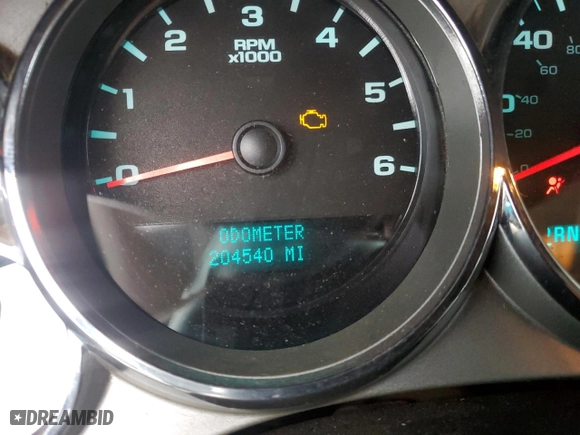 2008 Chevrolet Silverado 1500 LT w/2LT with VIN 2GCEC19J181266349, listed as a Copart auction lot 43230045 with 204,540 mi miles and Salvage Title. Bid and sale history available at carsss.com. Image 9.