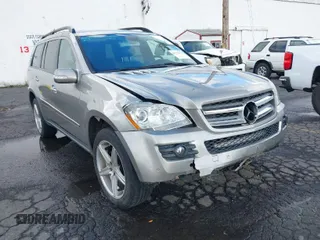 2007 Mercedes-Benz GL-Class with VIN 4JGBF71E17A132064, listed as a IAAI auction lot 41712672 with 129,744 mi miles. Bid and sale history available at carsss.com. Image 1.