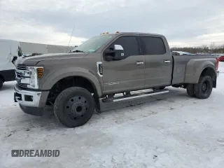 2018 Ford Super Duty F-450 DRW XL with VIN 1FT8W4DT1JEB02957, listed as a Copart auction lot 45863325 with 74,107 mi miles and Salvage Title. Bid and sale history available at carsss.com. Image 1.