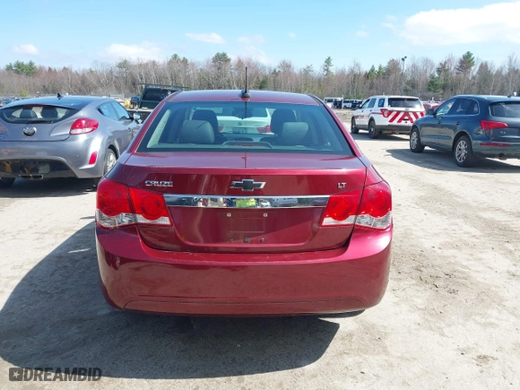 2015 Chevrolet Cruze LT with VIN 1G1PE5SB6F7275893, listed as a IAAI auction lot 42105478 with 144,037 mi miles. Bid and sale history available at carsss.com. Image 15.