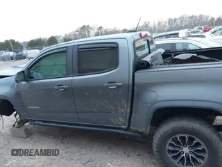 2018 Chevrolet Colorado 4WD ZR2 with VIN 1GCPTEE12J1297871, listed as a IAAI auction lot 41816842 with 101,872 mi miles. Bid and sale history available at carsss.com. Image 15.