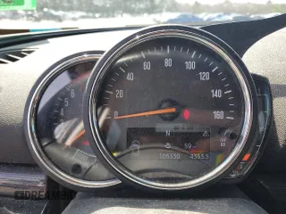 2019 MINI Clubman Cooper S z VIN WMWLU5C53K2G80151, wystawiony jako Copart lot #51054165 z przebiegiem 106 330 mil mil oraz Szkoda całkowita • Salvage title. Historia ofert i sprzedaży dostępna na DreamBid. Obrazek 9.