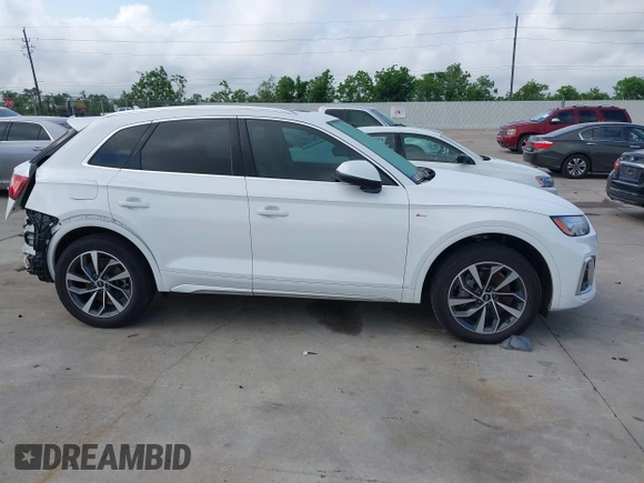2022 Audi Q5 S line Premium Plus with VIN WA1EAAFY7N2088928, listed as a IAAI auction lot 42068146 with 42,956 mi miles and . Bid and sale history available at DreamBid. Image 14.