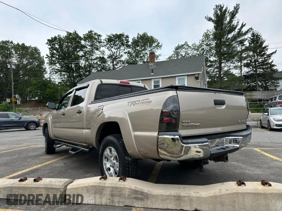 2005 Toyota Tacoma with VIN 5TEMU52N65Z129119, listed as a Copart auction lot 61149515 with 203,508 mi miles and Clean title. Bid and sale history available at DreamBid. Image 2.