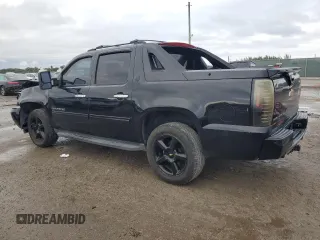 2013 Chevrolet Avalanche LT with VIN 3GNMCFE05DG107557, listed as a Copart auction lot 88617245 with Not Provided miles and Salvage Title. Bid and sale history available at DreamBid. Image 2.