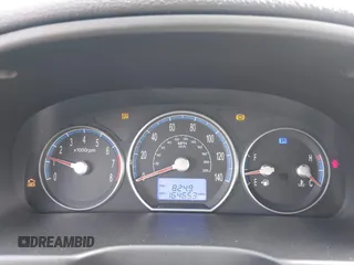 2009 Hyundai Santa Fe SE with VIN 5NMSH13E69H332648, listed as a IAAI auction lot 41948343 with 164,653 mi miles and . Bid and sale history available at DreamBid. Image 7.