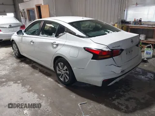 2019 Nissan Altima 2.5 S with VIN 1N4BL4BV1KC129923, listed as a IAAI auction lot 41894444 with 135,159 mi miles. Bid and sale history available at carsss.com. Image 3.