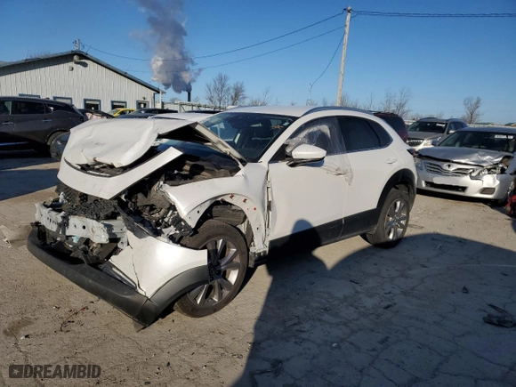 2022 Mazda CX-30 2.5 S Select Package with VIN 3MVDMBBL1NM422631, listed as a Copart auction lot 82331774 with 0 mi miles and Salvage Title. Bid and sale history available at carsss.com. Image 1.