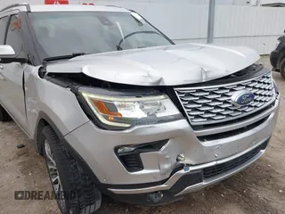 2018 Ford Explorer Platinum with VIN 1FM5K8HT2JGA66681, listed as a IAAI auction lot 41932370 with 61,049 mi miles. Bid and sale history available at carsss.com. Image 6.