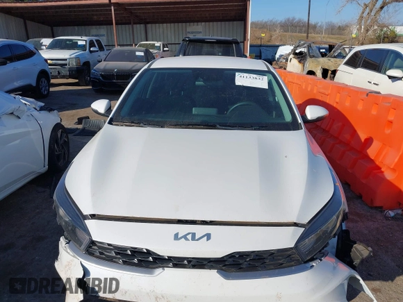 2024 Kia Forte LXS with VIN 3KPF24AD7RE818472, listed as a IAAI auction lot 41133832 with 4,107 mi miles and . Bid and sale history available at DreamBid. Image 13.