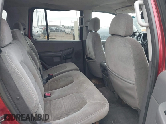 2005 Ford Explorer XLT с VIN 1FMZU63K85UA52080, выставлен на аукционе IAAI как лот 41584251 с пробегом 216 813 миль миль и . История ставок и продаж доступна на DreamBid. Изображение 7.