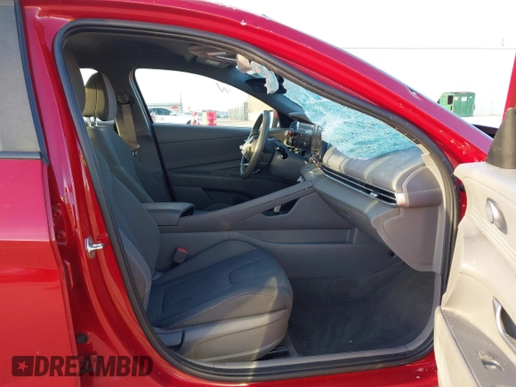 2023 Hyundai Elantra SEL z VIN KMHLS4AG2PU432789, wystawiony jako IAAI lot #41209555 z przebiegiem 24 390 mil mil oraz . Historia ofert i sprzedaży dostępna na DreamBid. Obrazek 5.