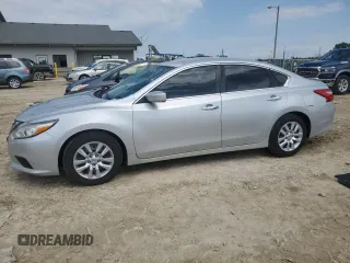 2017 Nissan Altima SR z VIN 1N4AL3AP1HN303995, wystawiony jako Copart lot #56240495 z przebiegiem 183 186 mil mil oraz Szkoda całkowita • Salvage title. Historia ofert i sprzedaży dostępna na DreamBid. Obrazek 1.