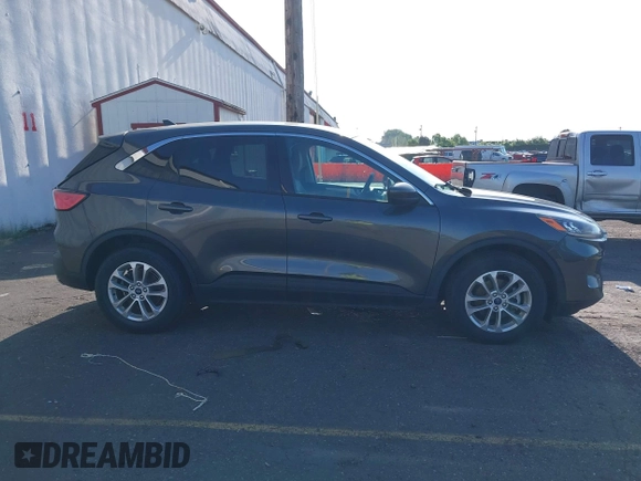 2020 Ford Escape SE with VIN 1FMCU0G65LUB92150, listed as a IAAI auction lot 42180867 with 39,413 mi miles and . Bid and sale history available at DreamBid. Image 13.