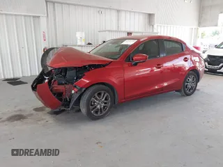 2019 Toyota Yaris L z VIN 3MYDLBYVXKY524593, wystawiony jako IAAI lot #42301508 z przebiegiem 45 596 mil mil oraz . Historia ofert i sprzedaży dostępna na DreamBid. Obrazek 18.