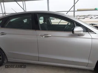 2017 Ford Fusion SE with VIN 3FA6P0H71HR214150, listed as a IAAI auction lot 41533148 with 125,654 mi miles. Bid and sale history available at carsss.com. Image 13.