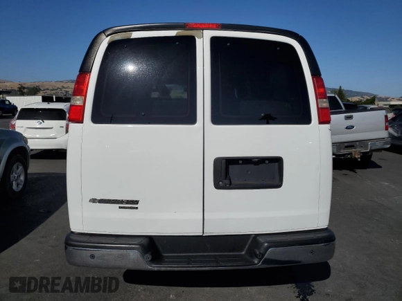 2013 Chevrolet Express Passenger 1LT z VIN 1GAZGYFG7D1130758, wystawiony jako Copart lot #59625915 z przebiegiem 152 806 mil mil oraz Szkoda całkowita • Salvage title. Historia ofert i sprzedaży dostępna na DreamBid. Obrazek 6.