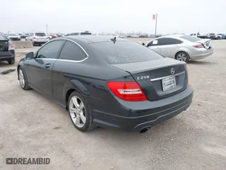 2013 Mercedes-Benz C-Class C 250 with VIN WDDGJ4HB9DG052612, listed as a IAAI auction lot 41489650 with 117,849 mi miles. Bid and sale history available at carsss.com. Image 3.