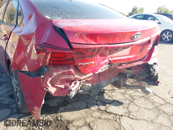 2019 Kia Forte S with VIN 3KPF34ADXKE025881, listed as a IAAI auction lot 41181529 with 190,736 mi miles and . Bid and sale history available at carsss.com. Image 19.