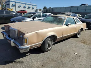 1977 Mercury Cougar z VIN 7A93H513790, wystawiony jako Copart lot #49360465 z przebiegiem 11 729 mil mil oraz Czysty tytuł • Clean title. Historia ofert i sprzedaży dostępna na DreamBid. Obrazek 1.