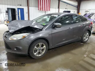 2013 Ford Focus SE z VIN 1FADP3F28DL248062, wystawiony jako Copart lot #60407815 z przebiegiem 137 435 mil mil oraz Szkoda całkowita • Salvage title. Historia ofert i sprzedaży dostępna na DreamBid. Obrazek 1.