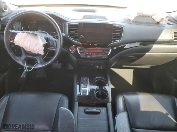 2019 Honda Pilot Touring 8-Passenger with VIN 5FNYF5H96KB008321, listed as a Copart auction lot 86349654 with 33,499 mi miles and Salvage Title. Bid and sale history available at carsss.com. Image 8.