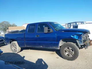 2004 Chevrolet Silverado 1500 with VIN 1GCEK19T54E256730, listed as a IAAI auction lot 41685840 with 281,979 mi miles and . Bid and sale history available at DreamBid. Image 14.