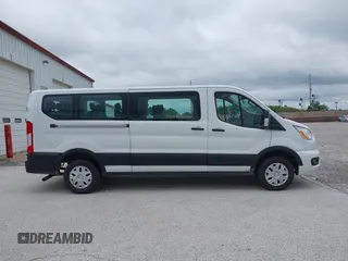 2021 Ford Transit Passenger XL с VIN 1FBAX2Y80MKA31866, выставлен на аукционе IAAI как лот 42445861 с пробегом 65 193 миль миль и . История ставок и продаж доступна на DreamBid. Изображение 13.